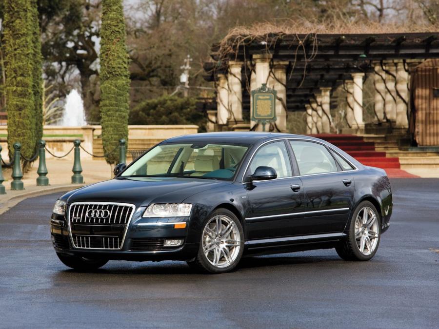 Audi A8 L W12 Quattro (D3) 2008 года  (NA) (фото 2 из 8)